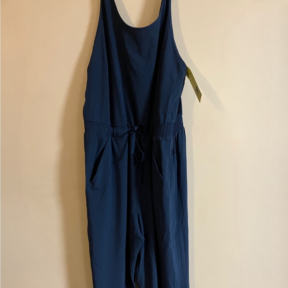 Ladies NWT size XL navy blue jumper